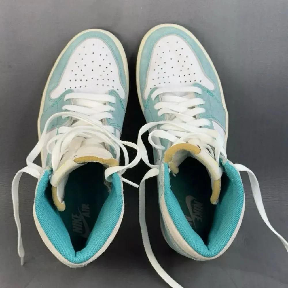 Jordan 1 Retro High Turbo Green Sneaker shoes men’s size 8.5